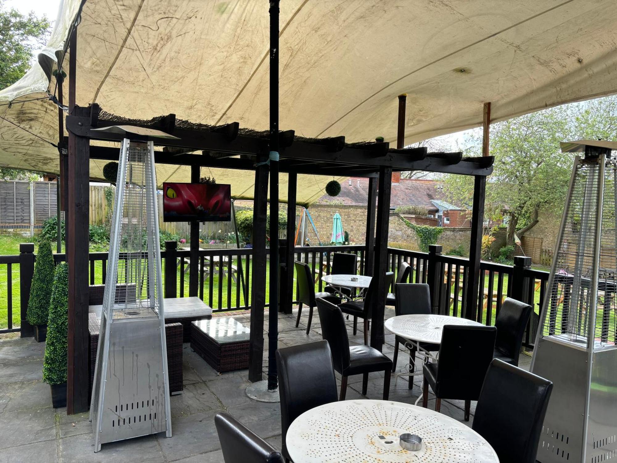 Bed & Breakfast Three Tuns 3*