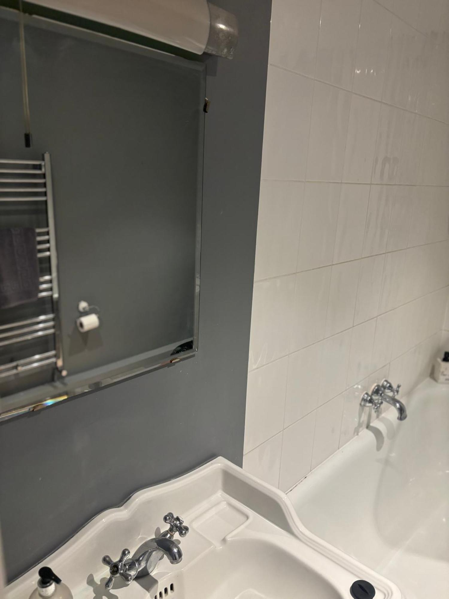 Three Tuns Bed & Breakfast